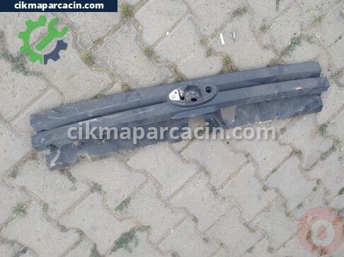 Ford Tourneo Connect Ön Panjur çıkma parça