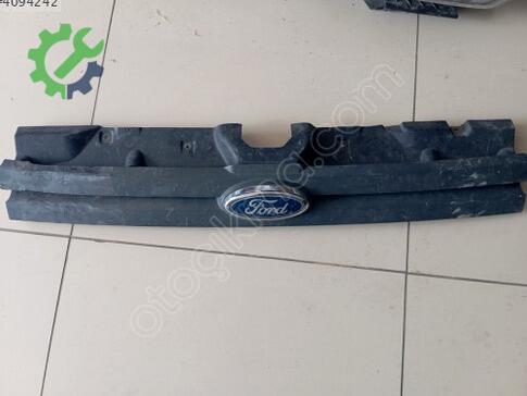 Ford Tourneo Connect Ön Panjur çıkma parça