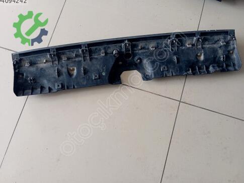 Ford Tourneo Connect Ön Panjur çıkma parça