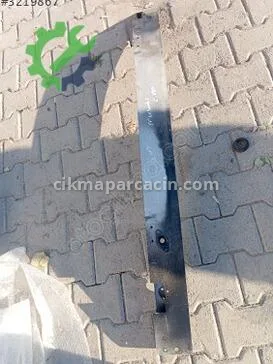 Mercedes-Benz C180 Ön Tampon Demiri çıkma parça