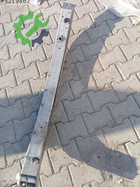 Mercedes-Benz C180 Ön Tampon Demiri çıkma parça