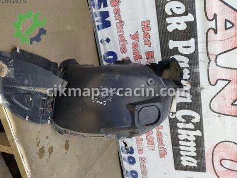 Skoda Fabia Davlumbaz çıkma parça