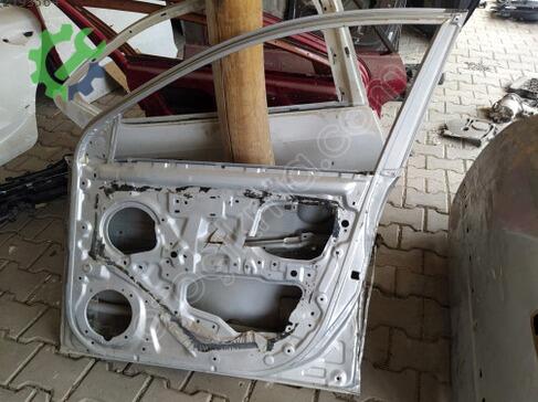 Hyundai Accent Sağ Ön Kapı çıkma parça