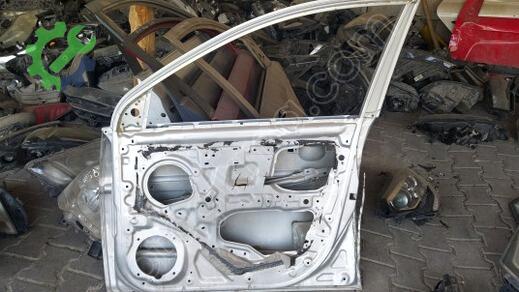 Hyundai Accent Sağ Ön Kapı çıkma parça