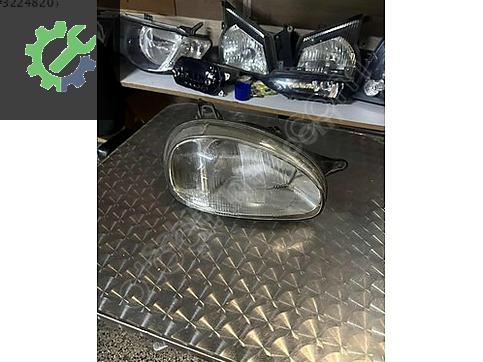 Opel Corsa Sağ Ön Far çıkma parça