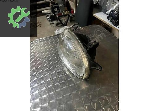 Opel Corsa Sağ Ön Far çıkma parça