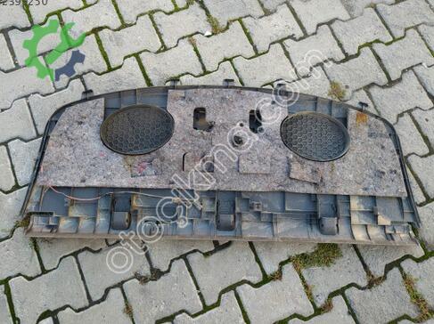 Toyota Corolla Bagaj Rafı çıkma parça