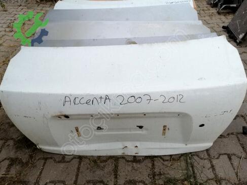 Hyundai Accent Bagaj çıkma parça