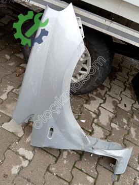 Fiat Punto Sağ Ön Çamurluk çıkma parça