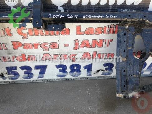 Mitsubishi L200 Ön Panel çıkma parça