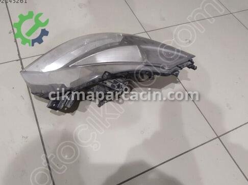 Renault Clio Sağ Ön Far çıkma parça