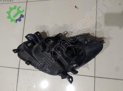 Renault Clio Sağ Ön Far çıkma parça
