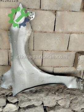 Ford Focus Sol Ön Çamurluk çıkma parça