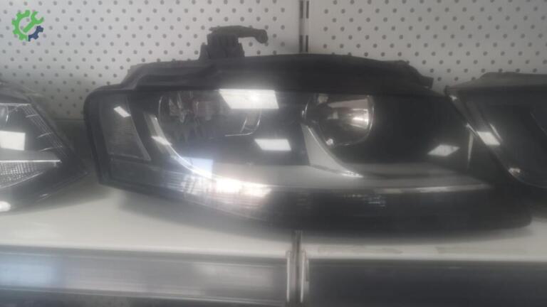 Audi A4 Halojen Far çıkma parça