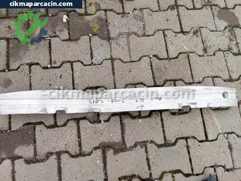 Audi A3 Ön Tampon Demiri çıkma parça