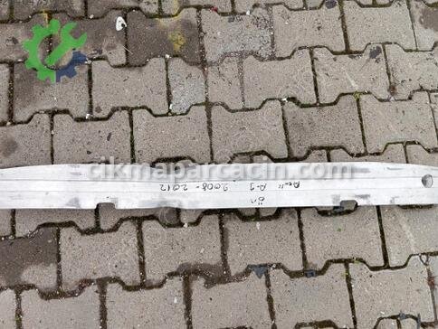 Audi A3 Ön Tampon Demiri çıkma parça