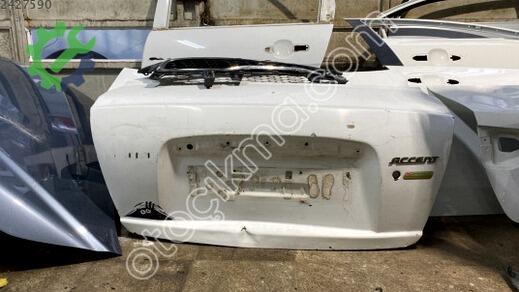 Hyundai Accent Bagaj Kapağı çıkma parça