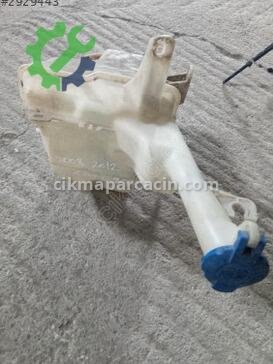 Hyundai i20 Cam Suyu Deposu çıkma parça