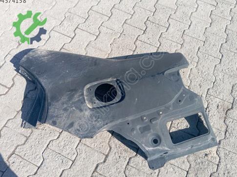 Toyota Corolla Sol Arka Çamurluk çıkma parça