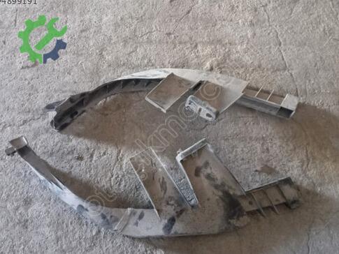 Renault Symbol Far Braketi çıkma parça