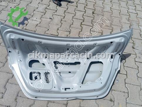 Hyundai Accent Bagaj Kapağı çıkma parça