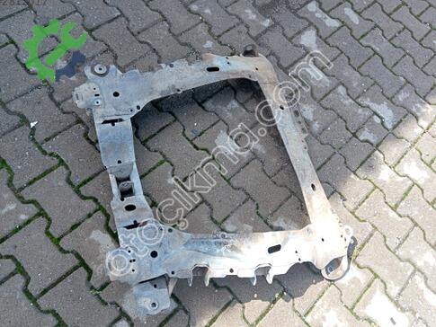 Renault Clio Travers çıkma parça