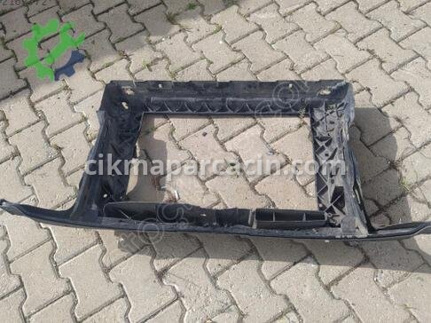 Skoda Superb Ön Panel çıkma parça