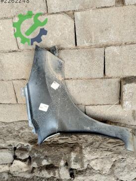 Ford Fiesta Sol Ön Çamurluk çıkma parça