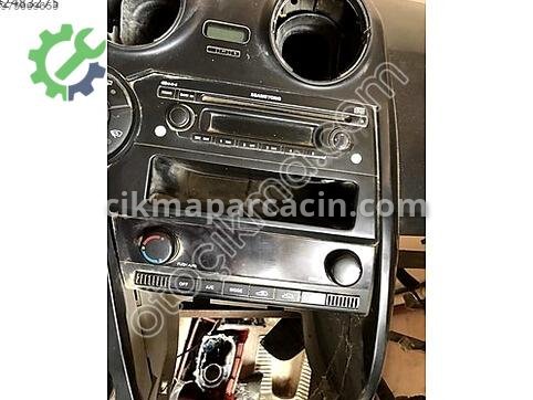 Tesla Model S Torpido çıkma parça