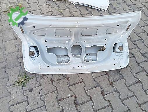 Toyota Avensis Bagaj Kapağı çıkma parça