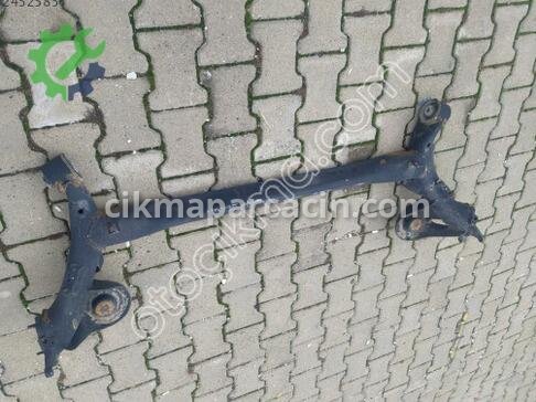 Hyundai Accent Arka Dingil çıkma parça