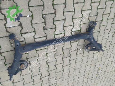 Hyundai Accent Arka Dingil 20113 çıkma parça