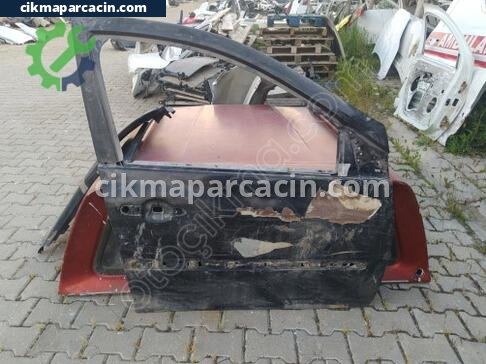 Renault Clio Sağ Ön Kapı çıkma parça