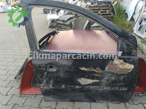 Renault Clio Sağ Ön Kapı çıkma parça