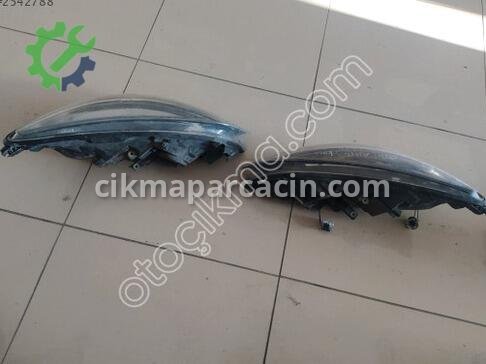 Opel Astra Sağ Ön Far çıkma parça