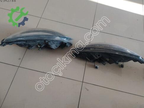 Opel Astra Sağ Ön Far çıkma parça