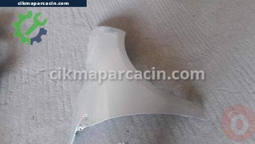 Renault Fluence Sağ Ön Çamurluk çıkma parça
