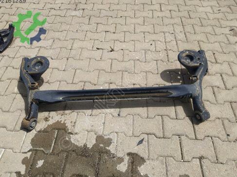 Hyundai i20 Arka Dingil çıkma parça
