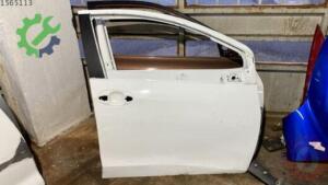 2010-2014 TOYOTA YARİS  ÇIKMA SAĞ ÖN KAPI