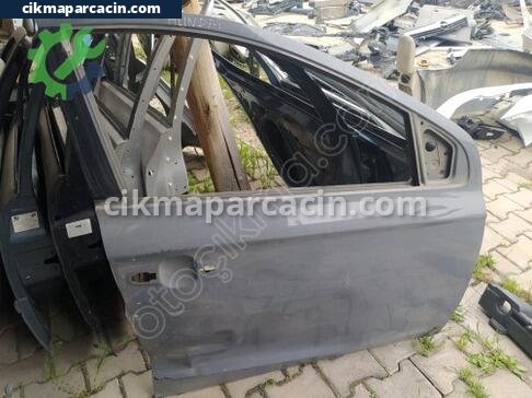 Hyundai i20 Sağ Ön Kapı çıkma parça