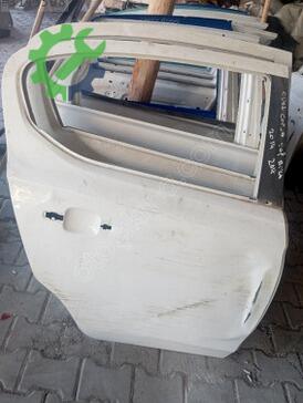 Opel Corsa Sağ Arka Kapı çıkma parça