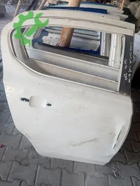 Opel Corsa Sağ Arka Kapı çıkma parça