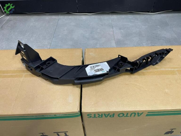 Volkswagen Polo Far Braketi çıkma parça
