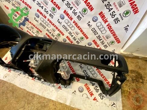Volkswagen Polo Göğüs çıkma parça