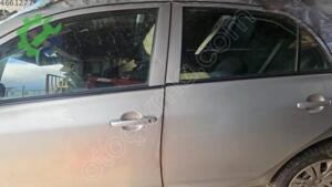 2010 Toyota Corolla sol arka kapı