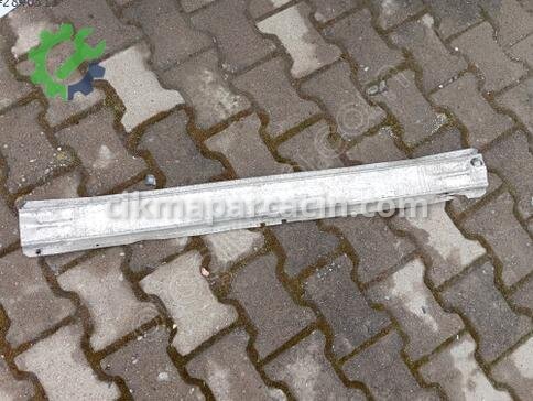 Opel Corsa Ön Tampon Demiri çıkma parça
