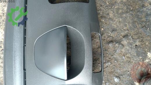 Renault Symbol Göğüs çıkma parça