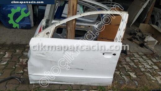 Skoda Superb Sol Ön Kapı çıkma parça