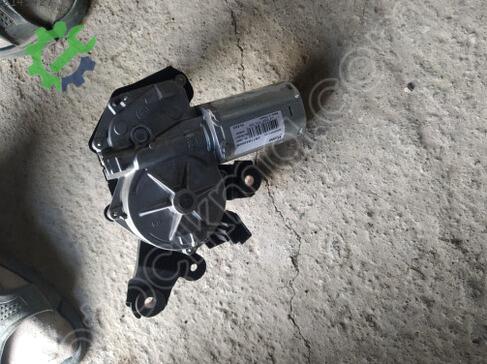 Dacia Duster Arka Silecek Motoru çıkma parça