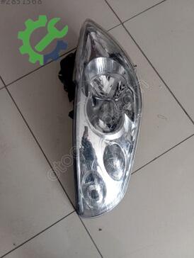 Renault Master Sağ Ön Far çıkma parça